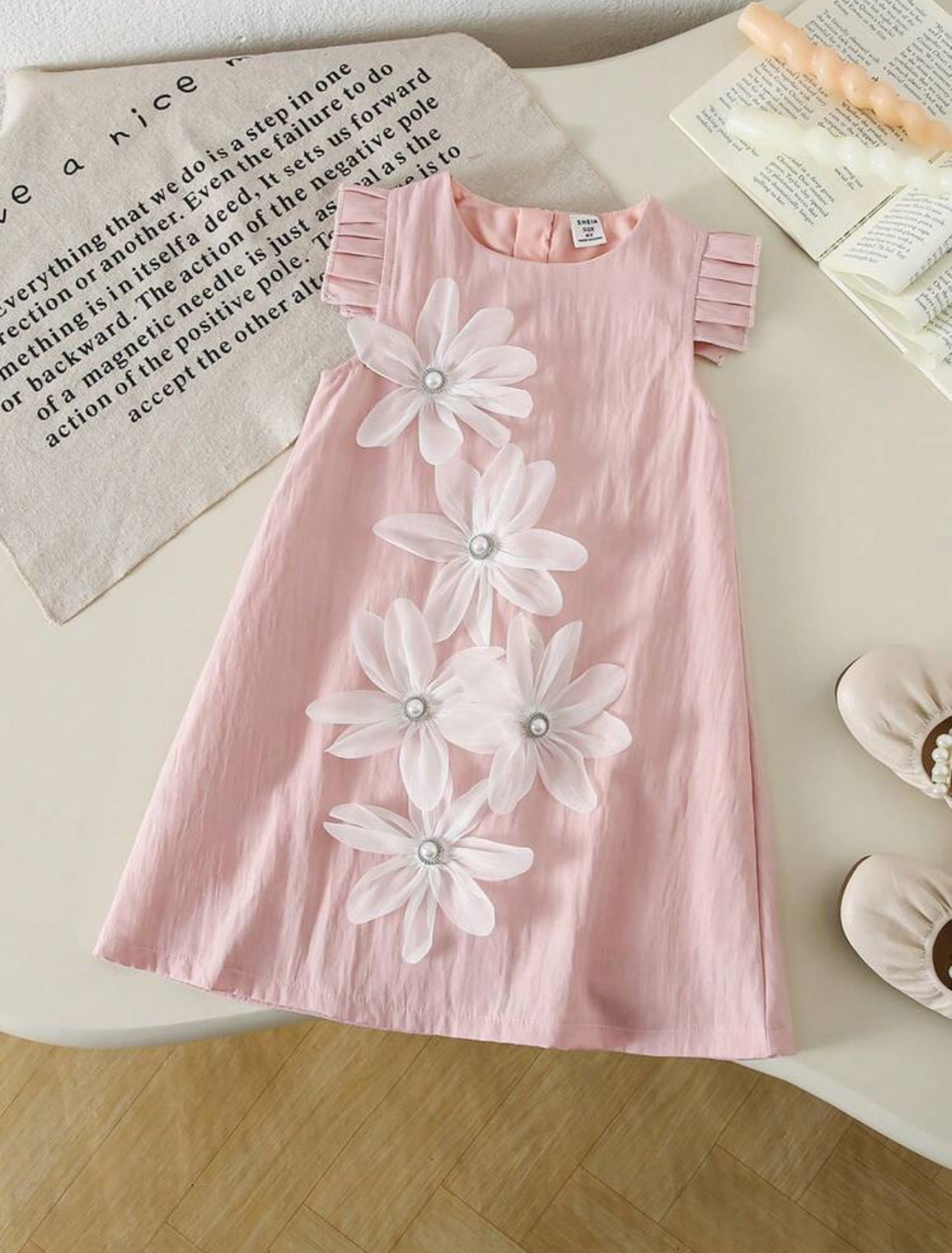 Vestido con flores 3D