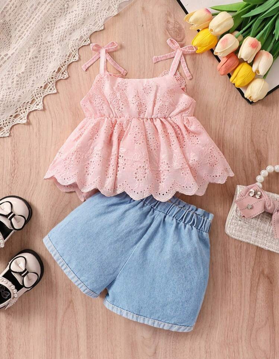 Conjunto short más blusa de broderi rosa